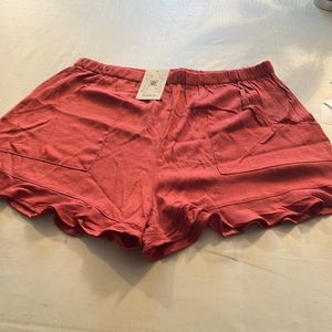 Pocket ruffle hem short shorts.XL